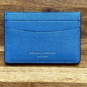 A spinal of London card sleeve